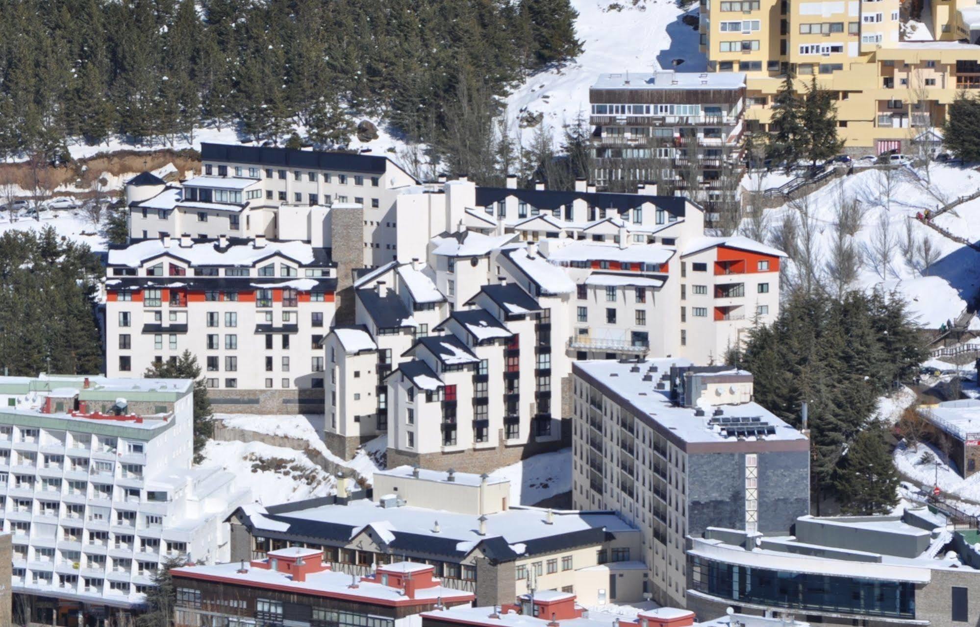 Apartamentos GHM Gorbea Sierra Nevada Exterior foto